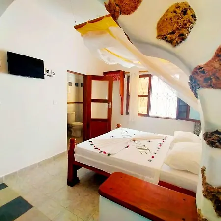 Watamu Solana Apartments Exterior photo