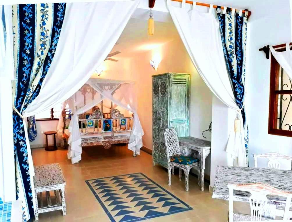 Solana Watamu